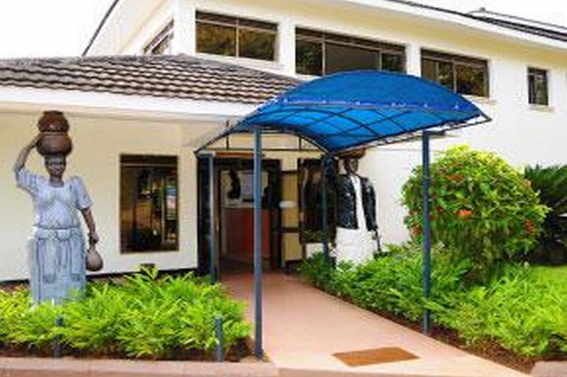 Dolphin Suites Kampala Ngoại thất bức ảnh